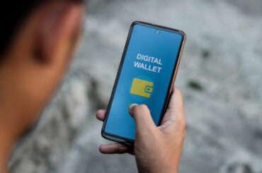 How to Set Up and Use a Digital Wallet for Online Payments
